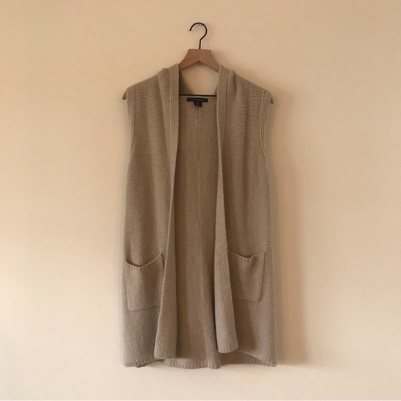 Tahari Wool Blend Pocketed Sleeveless Hooded Tan Cardigan - Size Small - Picture 2 of 8